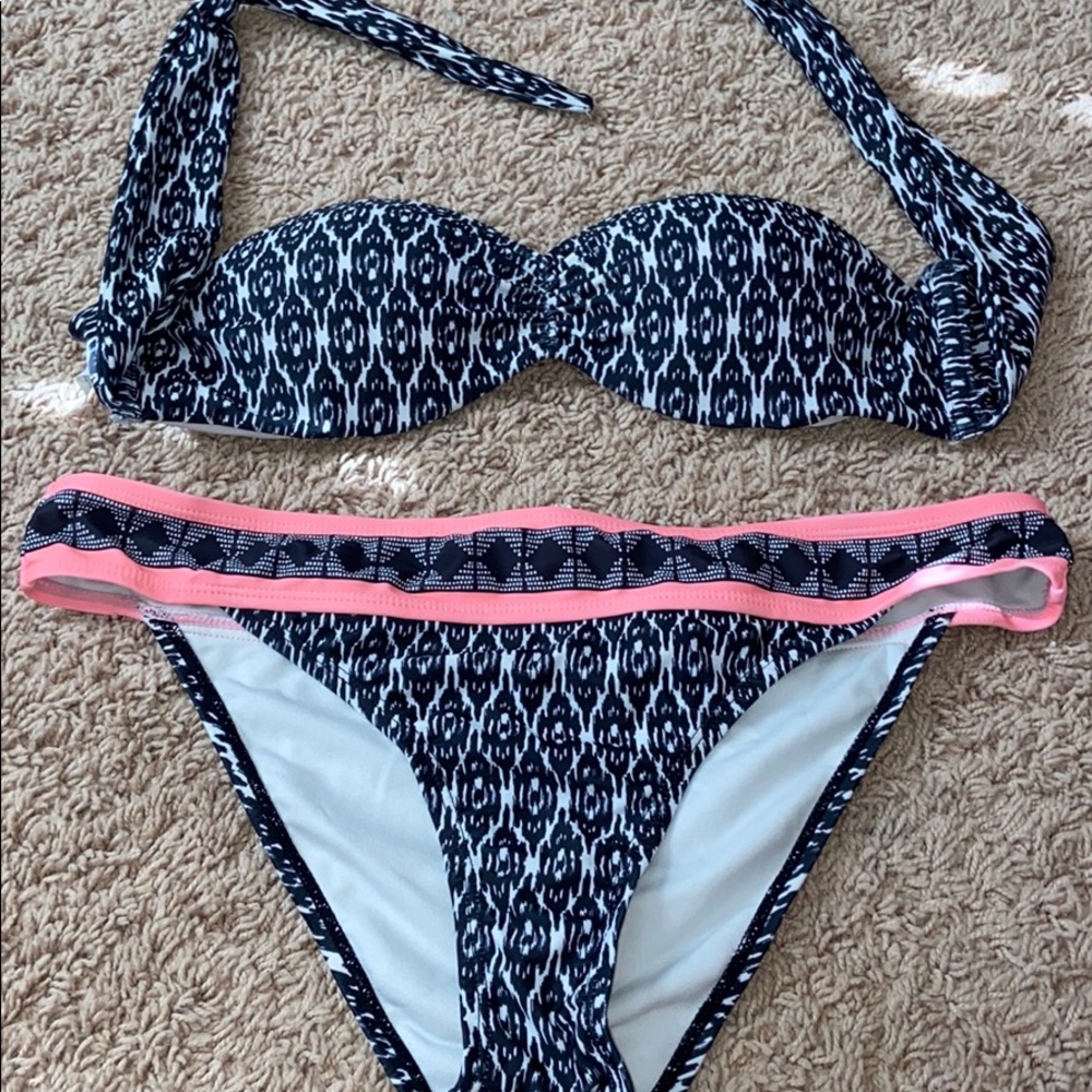 Bikini!